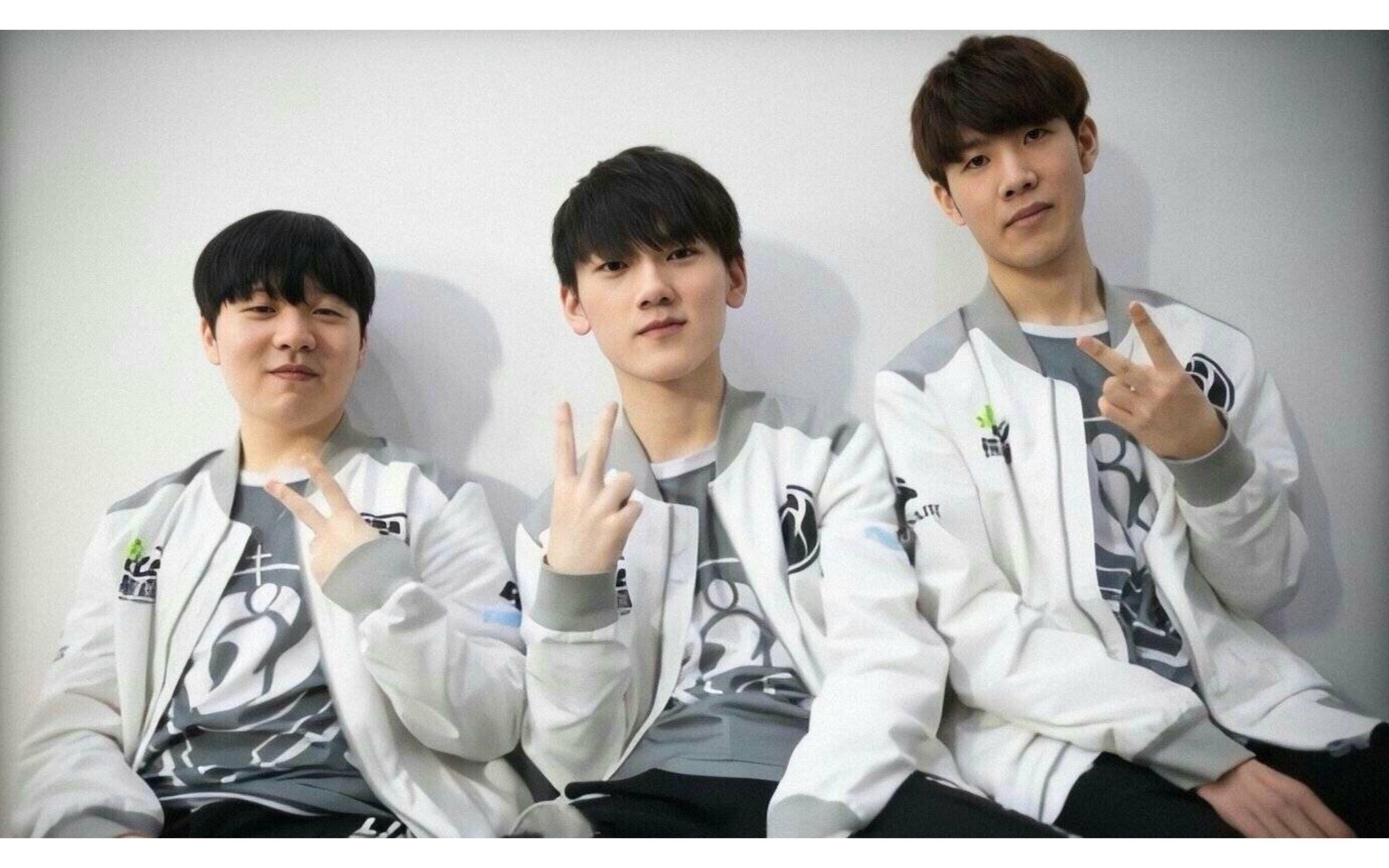 三强齐失分 三强齐失分